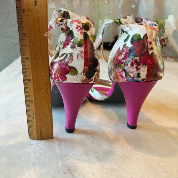 Mario D’boro Size 8 Floral Open-Toed Sandal High Heels - Picture 6 of 6
